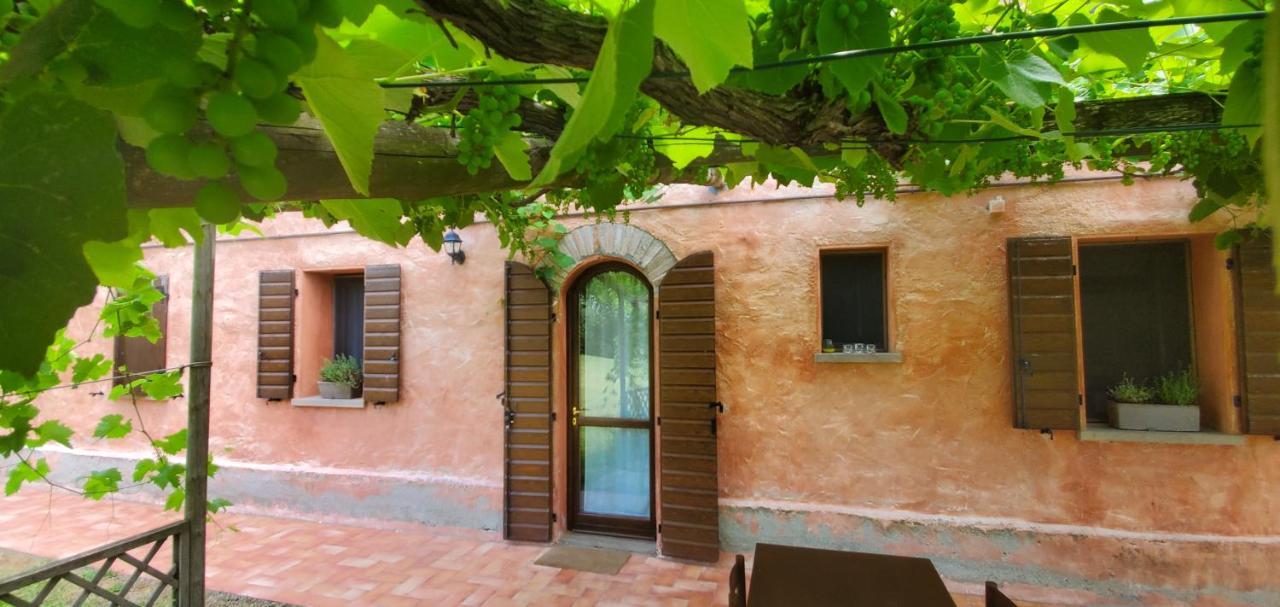 Agriturismo La Lenticchia Fratta Terme Bagian luar foto